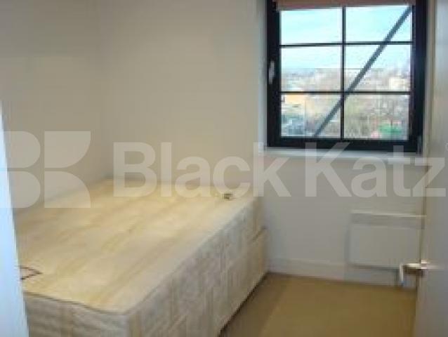 			MODERN DEVELOPMENT, 2 Bedroom, 1 bath, 1 reception Flat			 York Way, CALEDONIAN ROAD